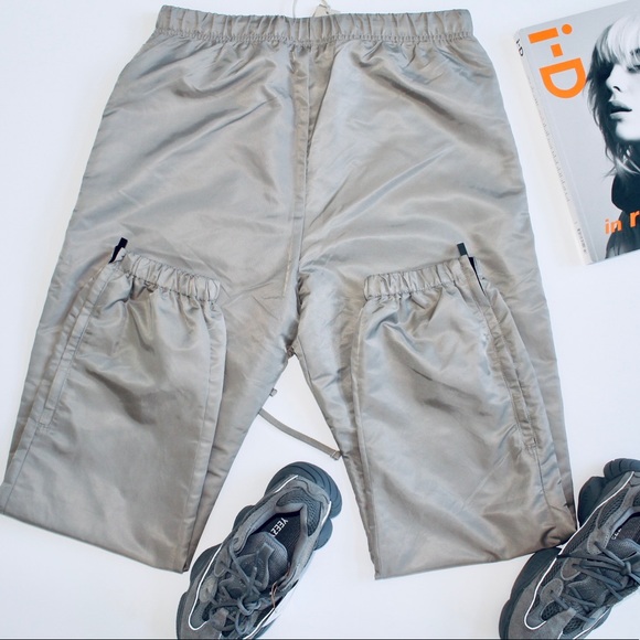 FEAR OF GOD ESSENTIALS ‘Desert Taupe’ Nylon Trackpants - Picture 3 of 4